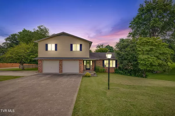 Abingdon, VA 24210,17304 Mary Lee DR