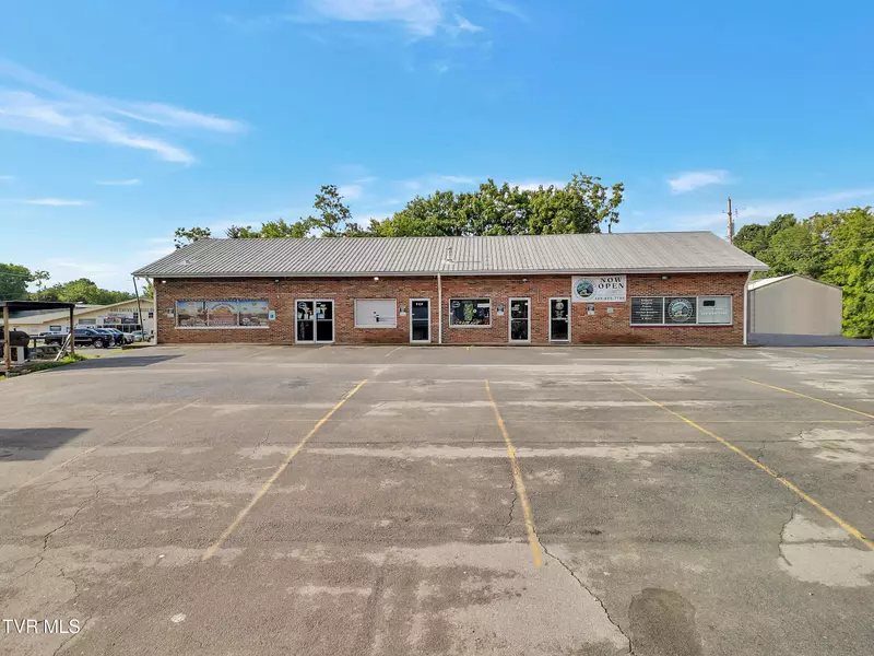 200-206 Bohannon AVE, Greeneville, TN 37745