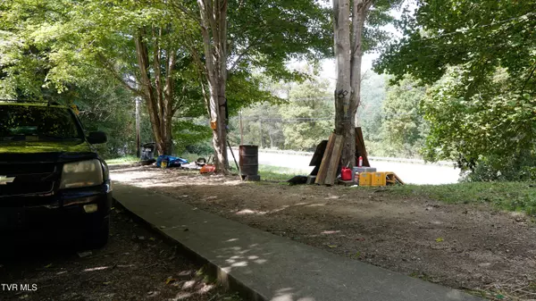 Roan Mountain, TN 37687,7490 Highway 19-E