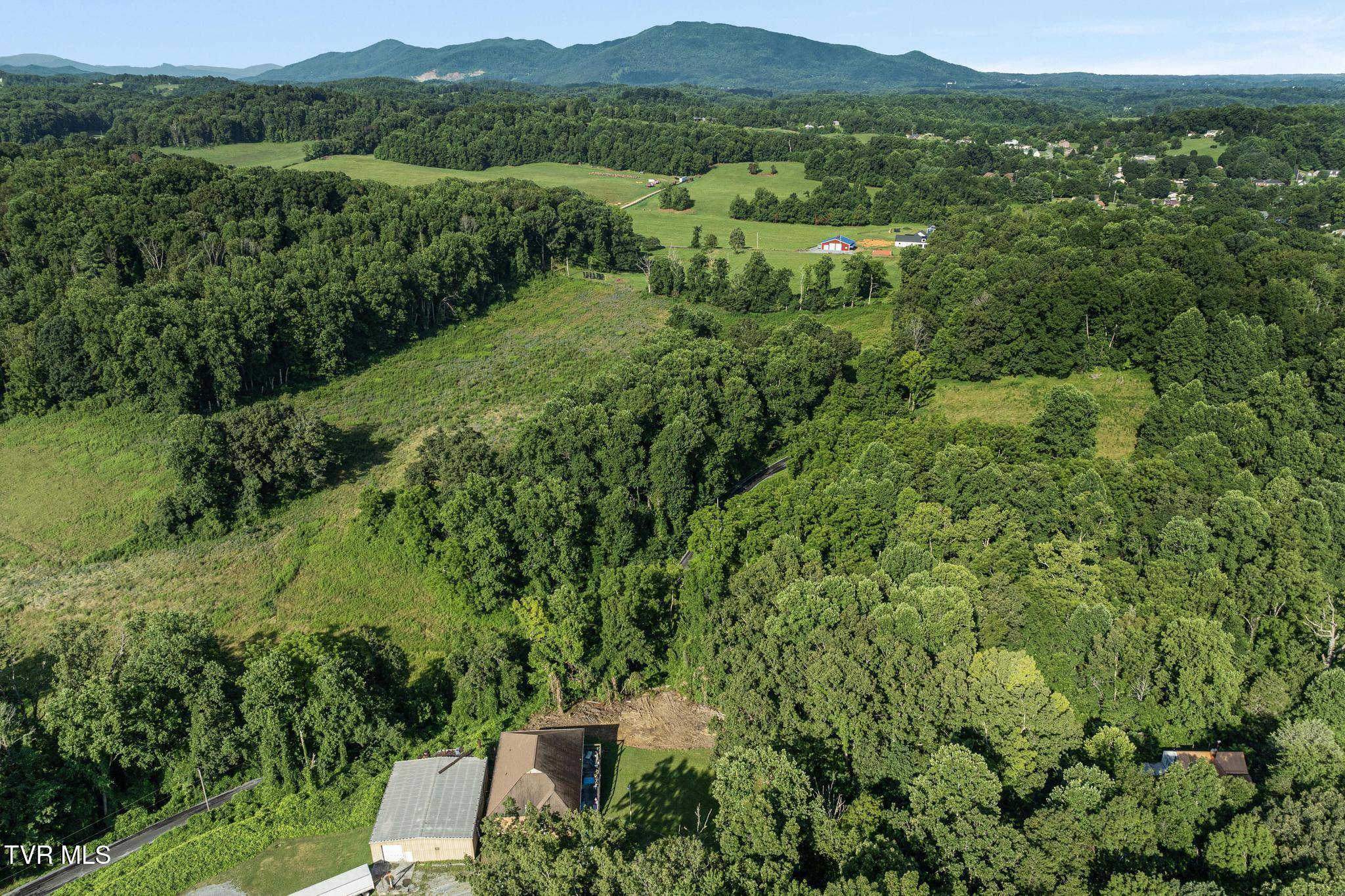 Johnson City, TN 37601,1310 Powder Branch RD