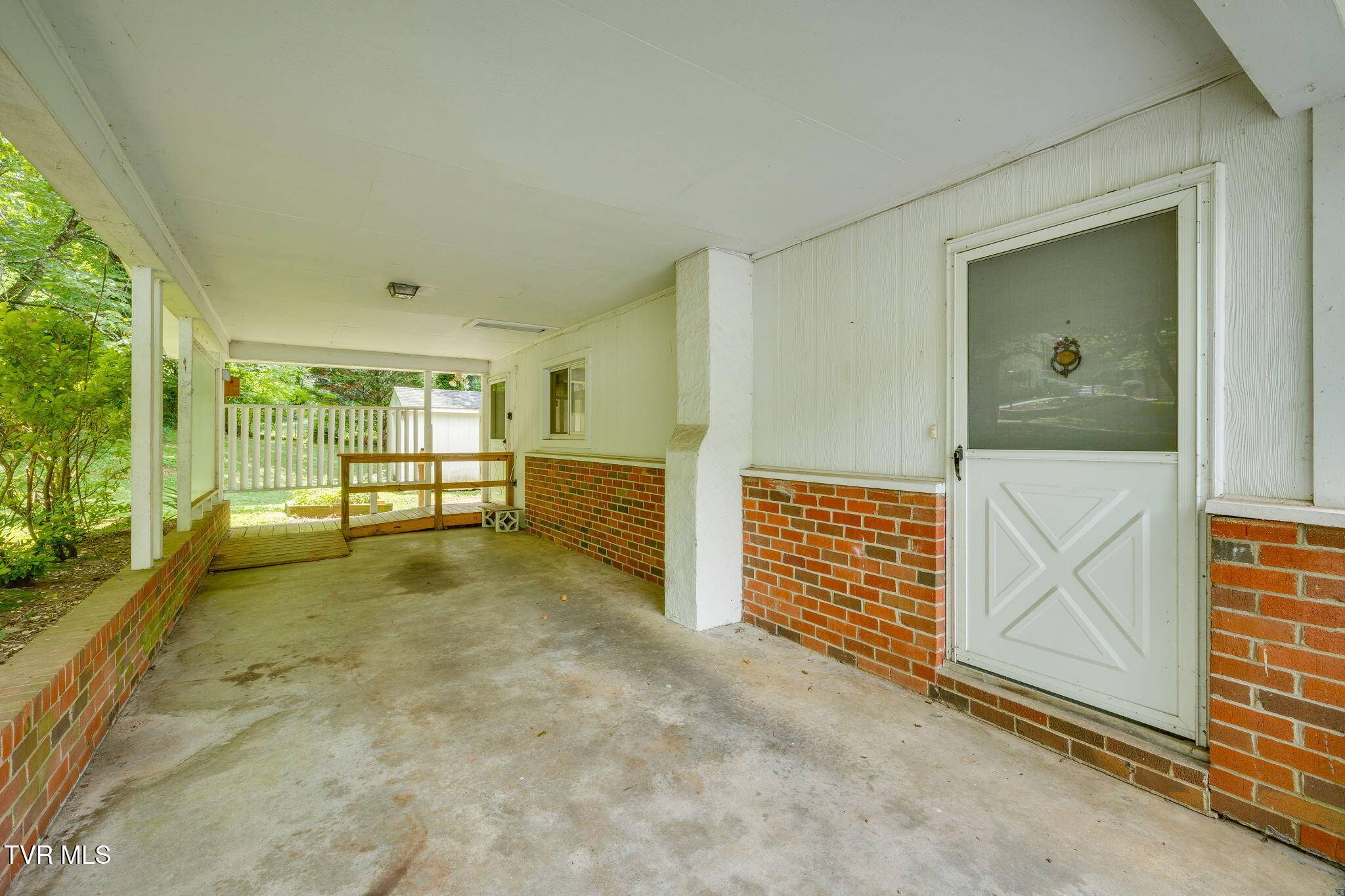 Bristol, TN 37620,201 Beechwood RD