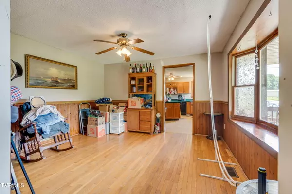 Hampton, TN 37658,145 Escape Mountain RD