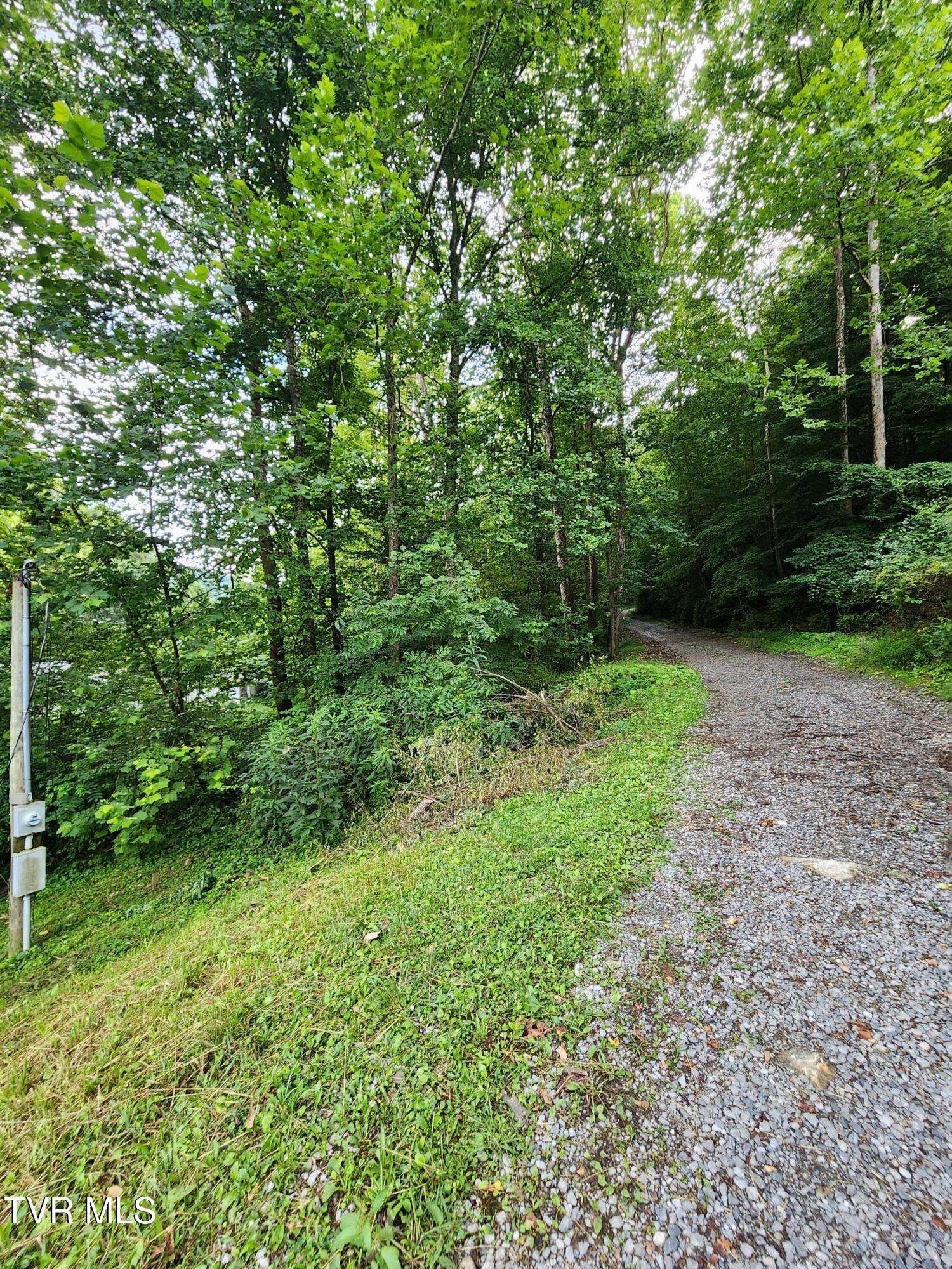 Pound, VA 24279,9707 Paso LN