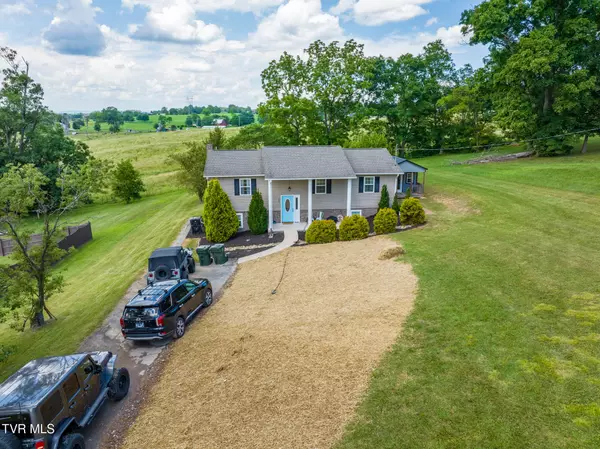 Jonesborough, TN 37659,130 Deakins Estates DR