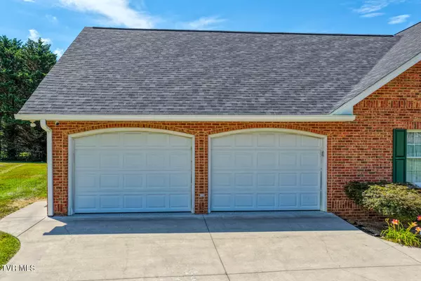 Rogersville, TN 37857,227 Brooks Landing CIR