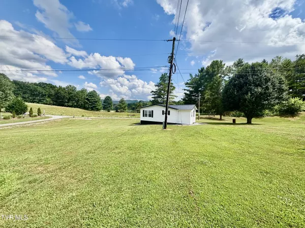 Pennington Gap, VA 24277,159 Erie DR