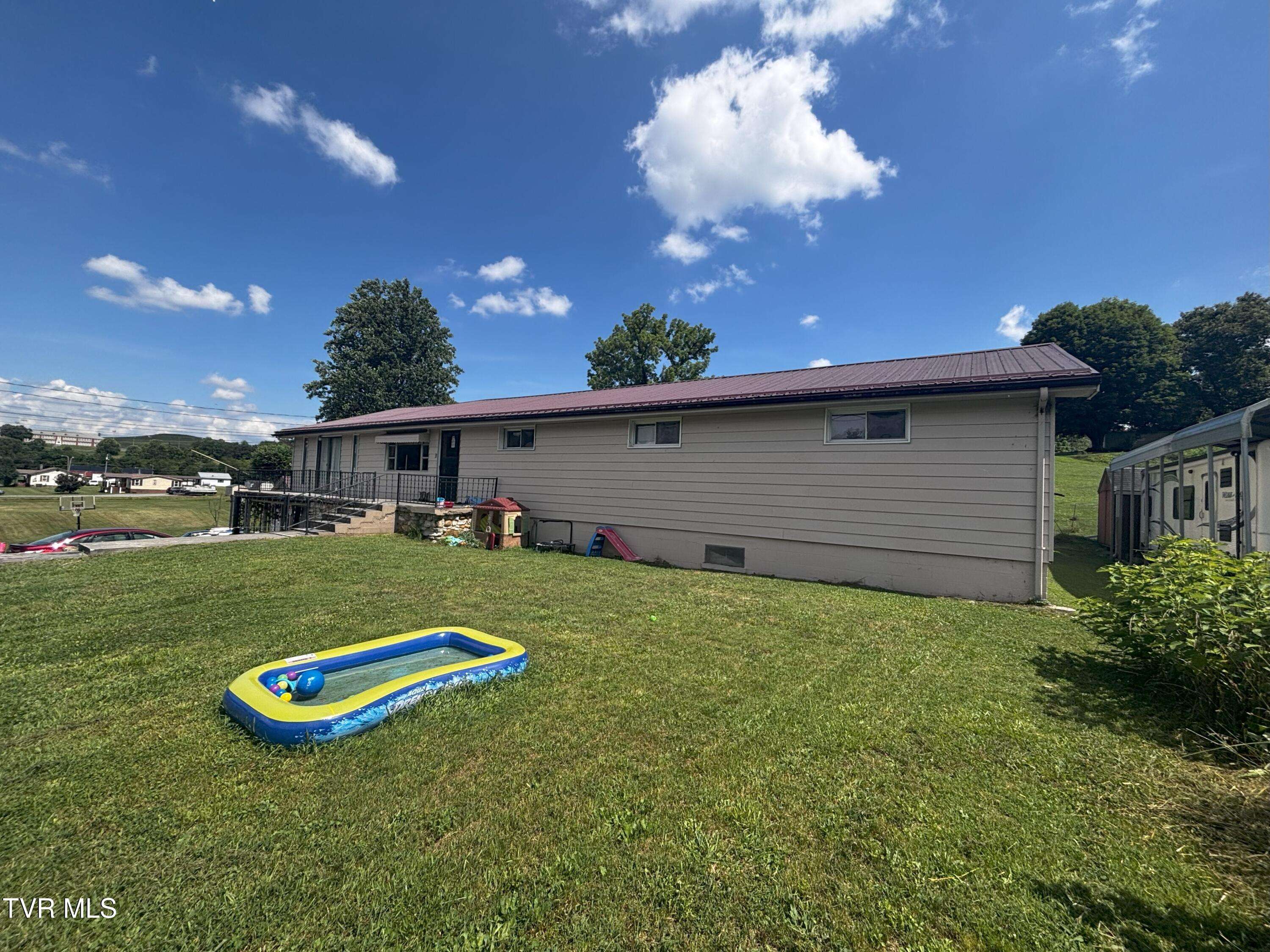 Castlewood, VA 24224,6002 Mew RD