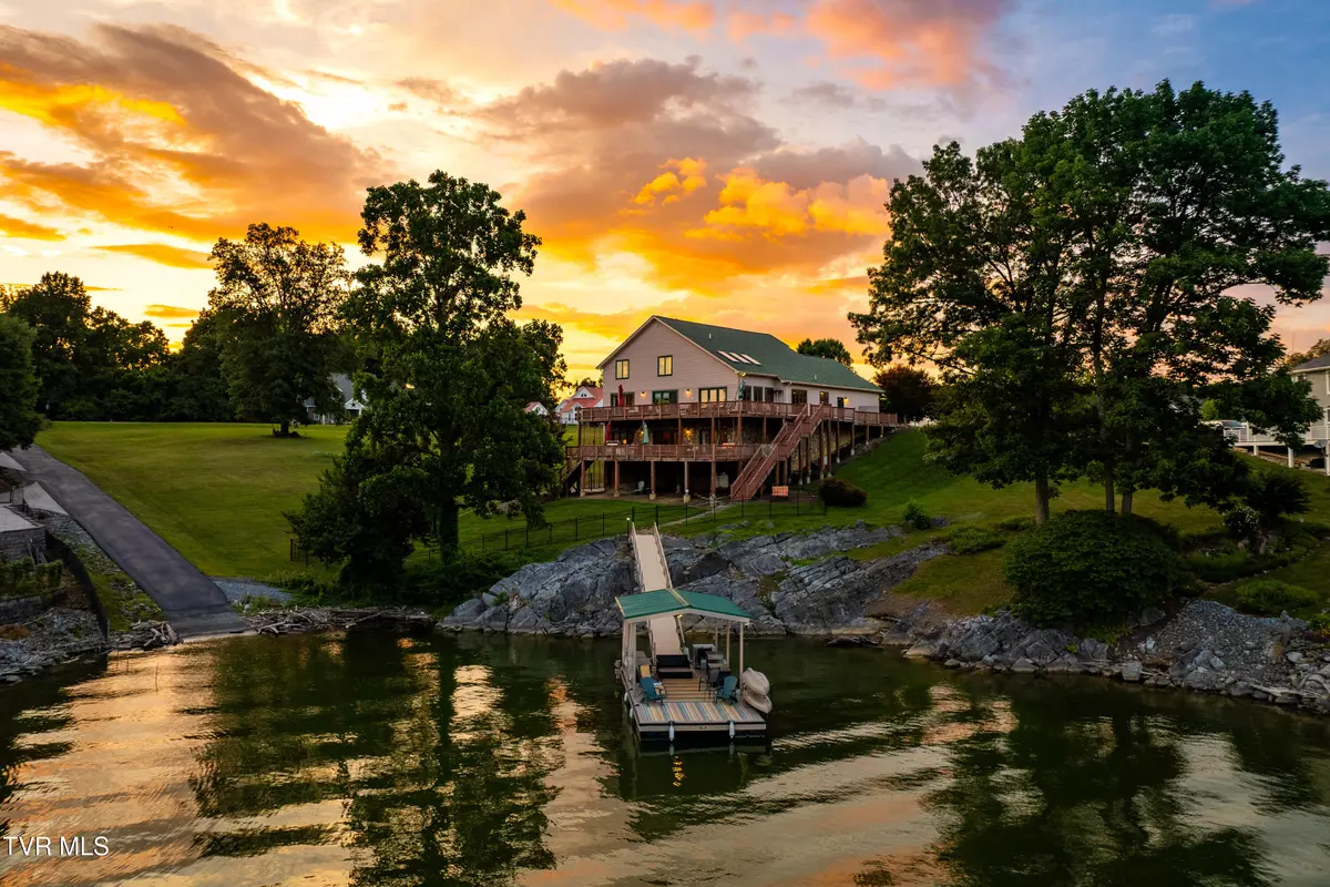 Abingdon, VA 24211,21580 Moonlight Bay RD