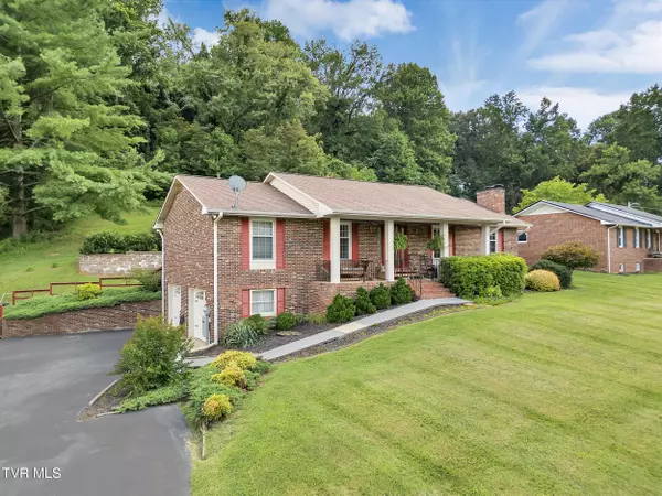 Kingsport, TN 37664,5009 Surrey DR