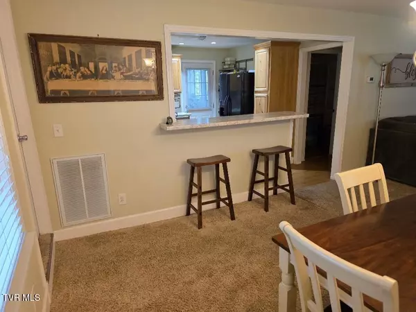 Erwin, TN 37650,214 Elliott AVE