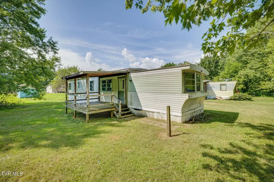 1108 &1112 Walnut DR, Erwin, TN 37650