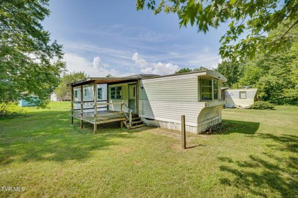 1108 &1112 Walnut DR, Erwin, TN 37650