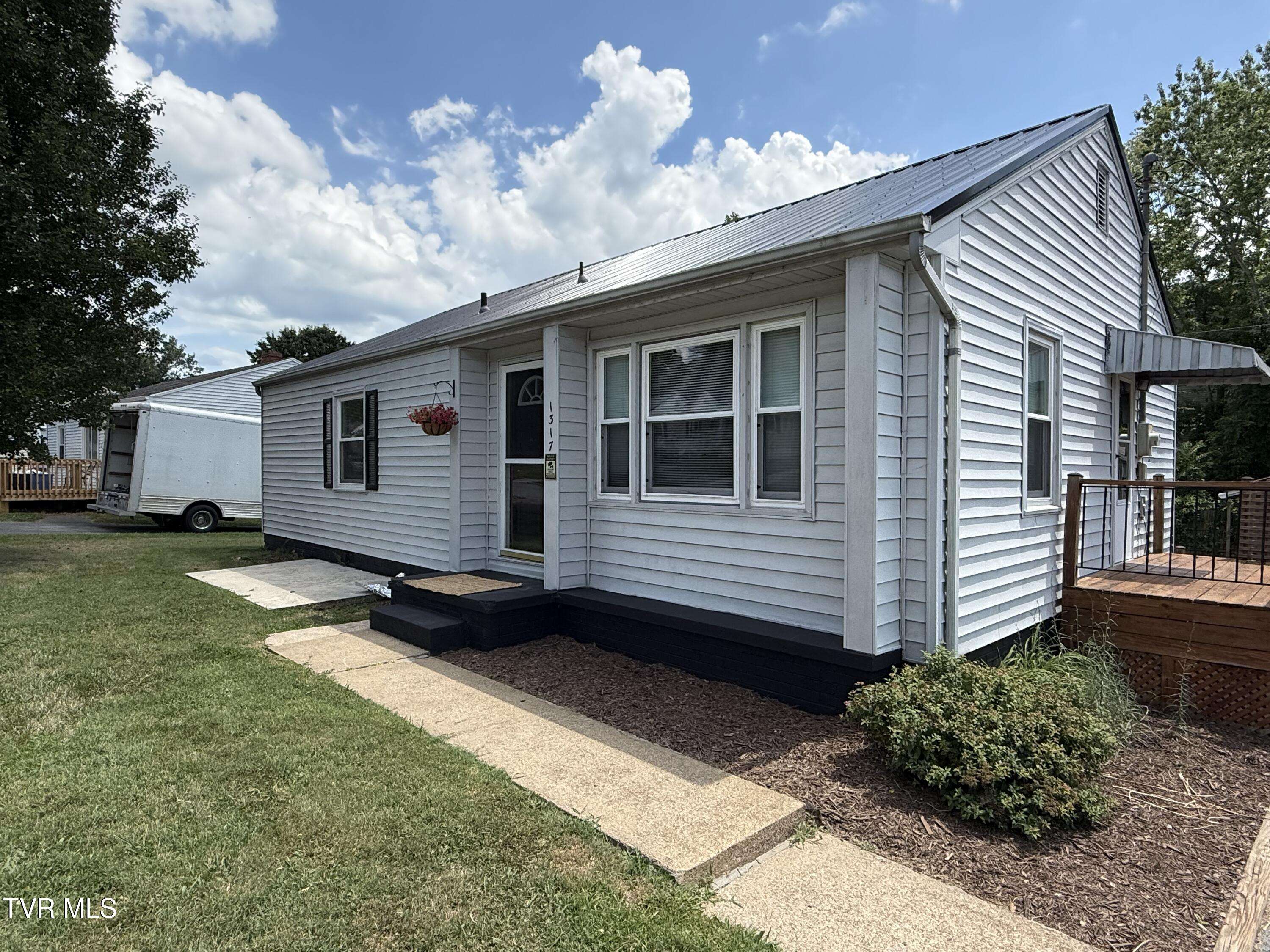Kingsport, TN 37664,1317 Garden DR