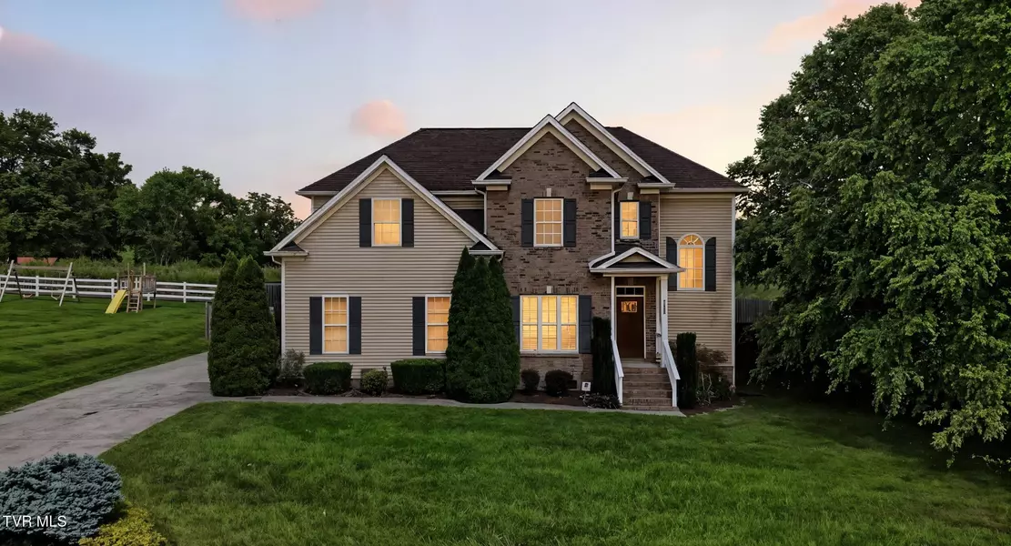 118 Ridgeview Meadows DR, Johnson City, TN 37615