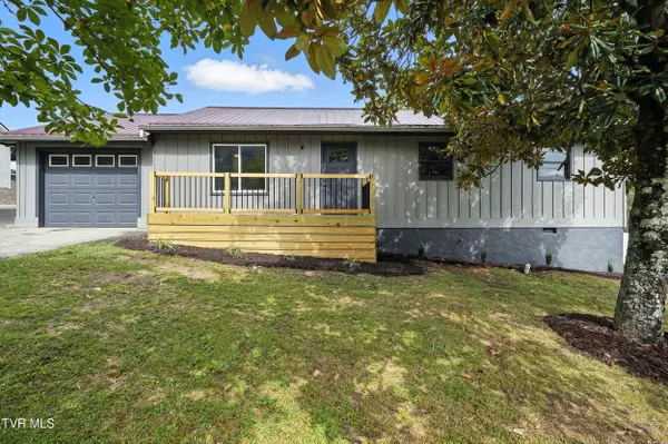 1108 Sourmash DR, Kingsport, TN 37660