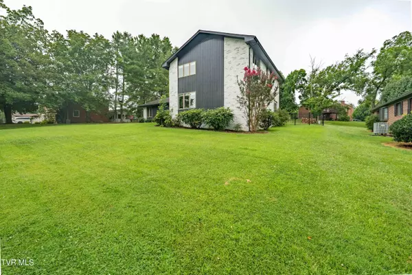 Kingsport, TN 37664,1209 Jerry LN