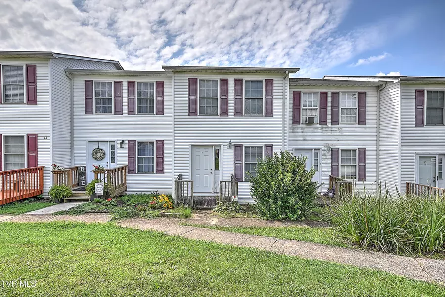 44 Tulip Grove CIR #3, Bristol, TN 37620