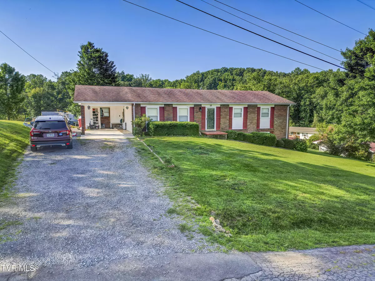 Surgoinsville, TN 37873,110 Circle DR