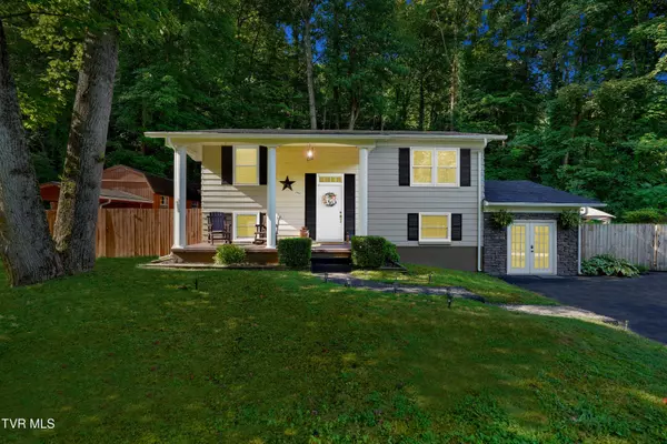 250 Wallens Ridge BLVD, Big Stone Gap, VA 24219