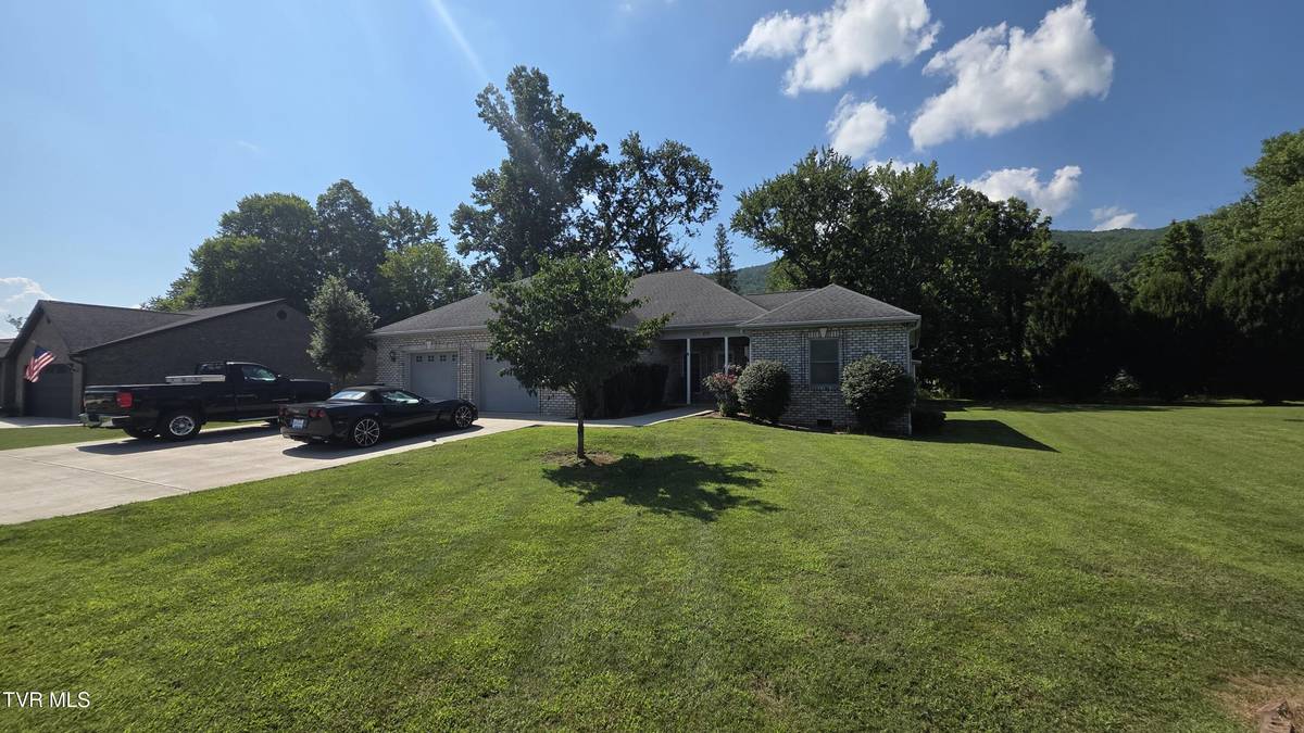 Elizabethton, TN 37643,212 Alania CT