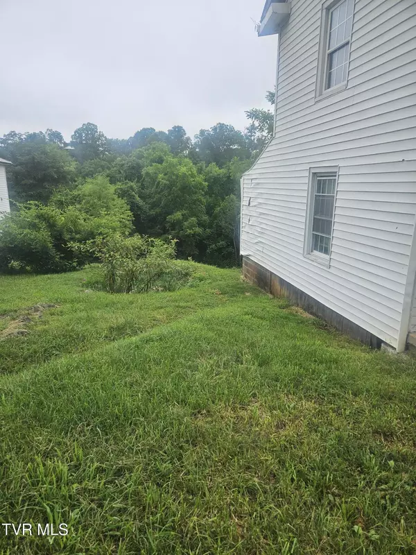 Castlewood, VA 24224,477 Red Oak Ridge RD