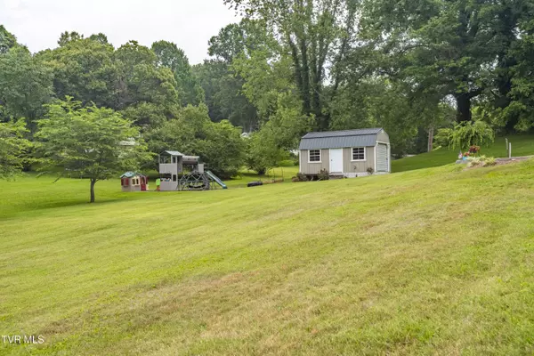 Bristol, VA 24201,549 Garden LN