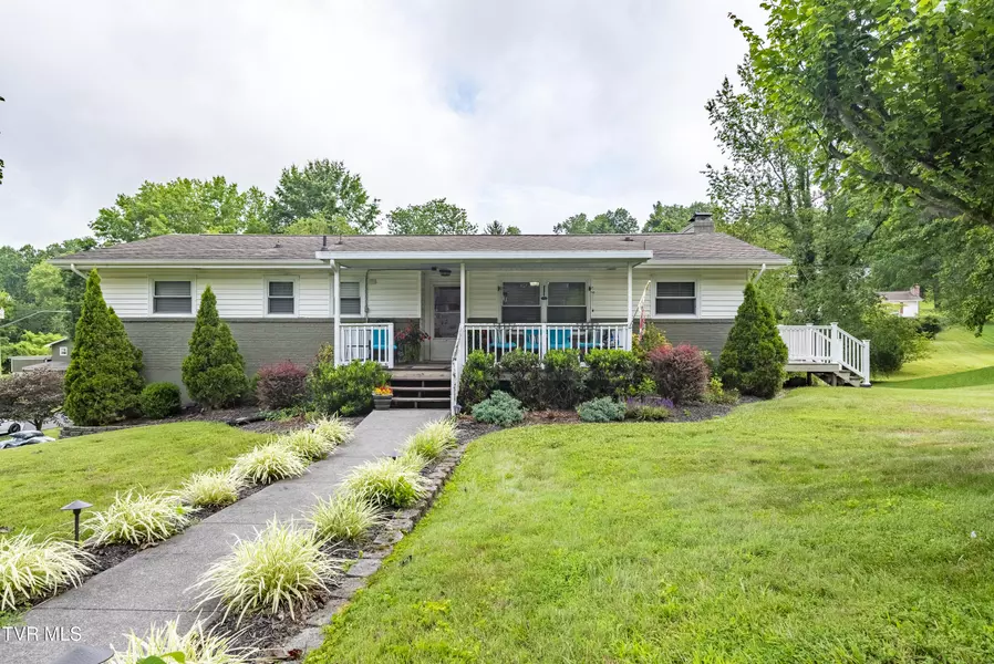 549 Garden LN, Bristol, VA 24201