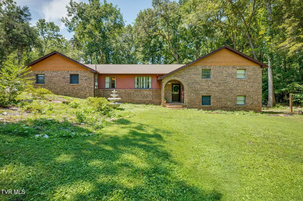 Kingsport, TN 37663,226 Castaway Drive