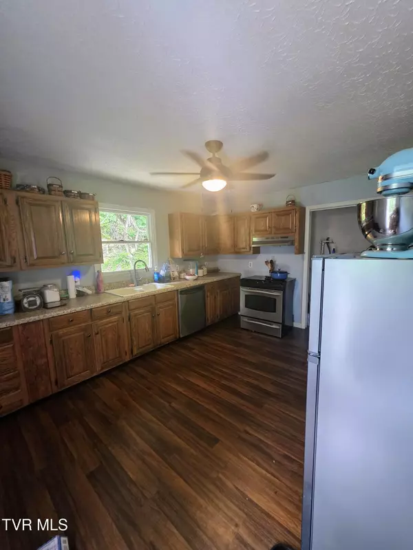 Clinchco, VA 24226,948 Victoria Dr