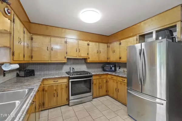 Mount Carmel, TN 37645,400 Kaywood AVE