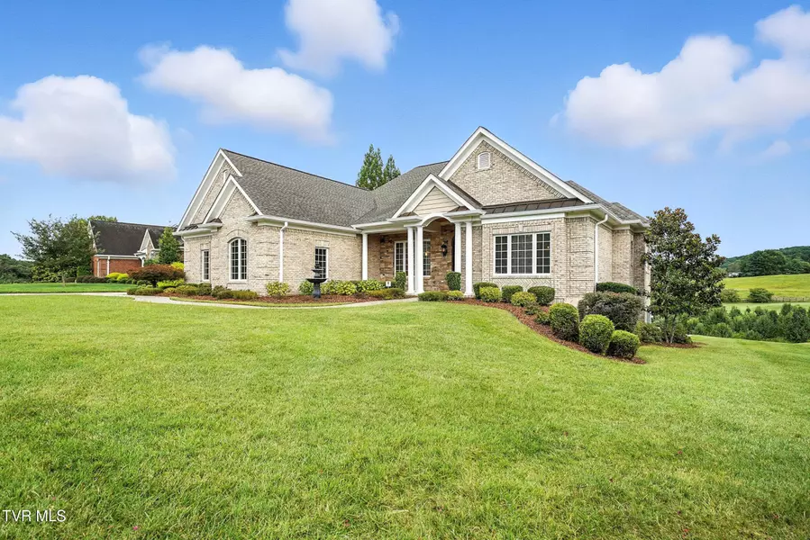 125 Golf Ridge DR, Kingsport, TN 37664