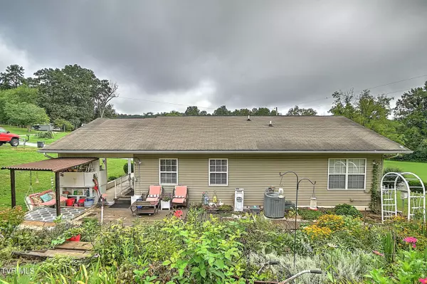 Mount Carmel, TN 37645,503 Cedar ST