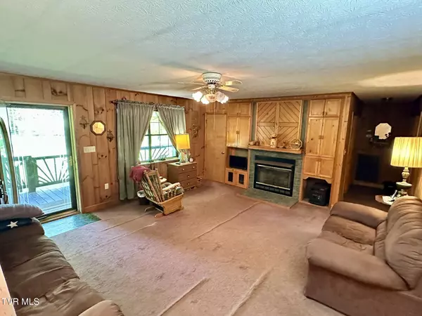 Dandridge, TN 37725,252 Slaton Farm RD