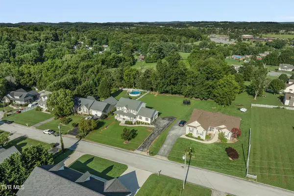 Jonesborough, TN 37659,24 Vesta Sue CT