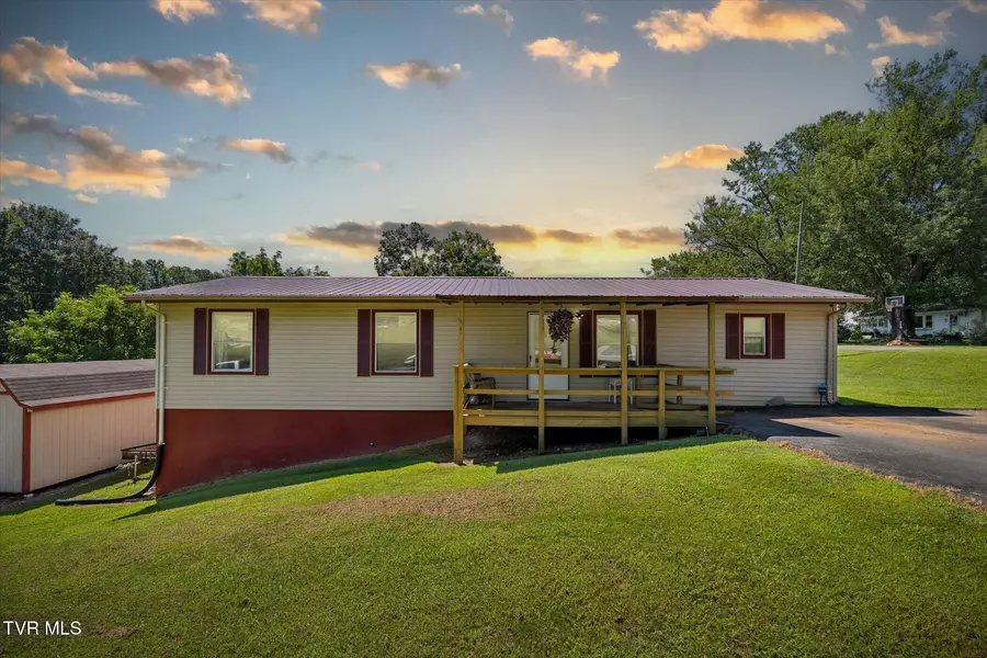 202 E Lane ST, Church Hill, TN 37642