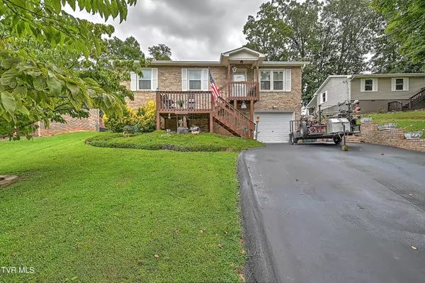 170 Village LN, Gray, TN 37615