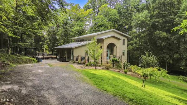 Glade Spring, VA 24340,11980 Waterhouse LN