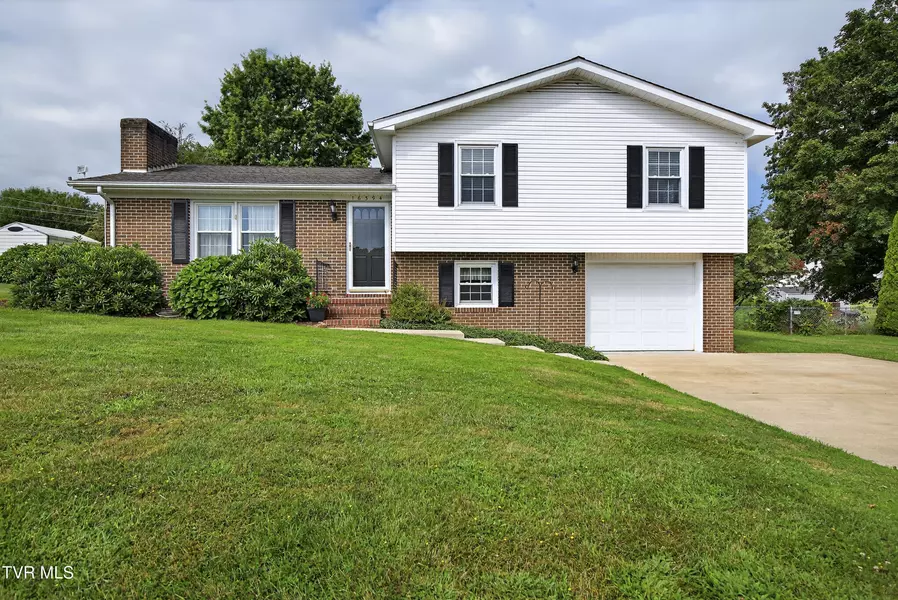 16394 Middlewood DR, Abingdon, VA 24210