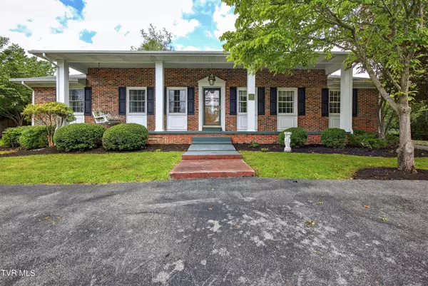 169 Forest Ln LN, Bristol, VA 24201