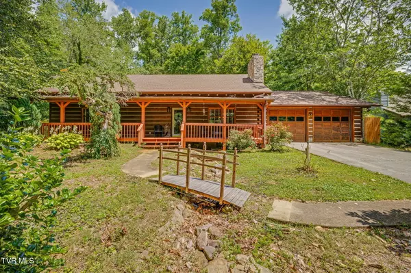 136 Olgia LN, Johnson City, TN 37604