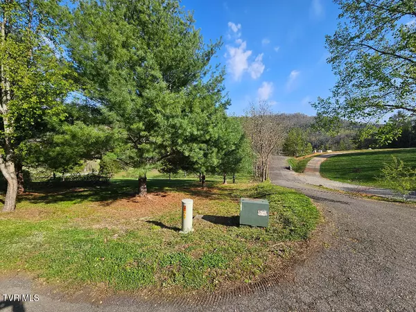 Butler, TN 37640,1881 Norris RD