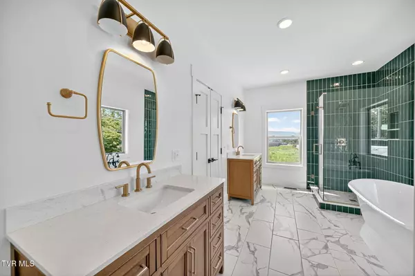 Greeneville, TN 37745,15 Browns Bridge RD