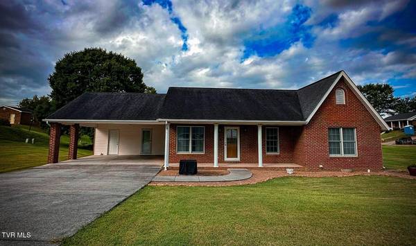 401 Roxana DR, Kingsport, TN 37664