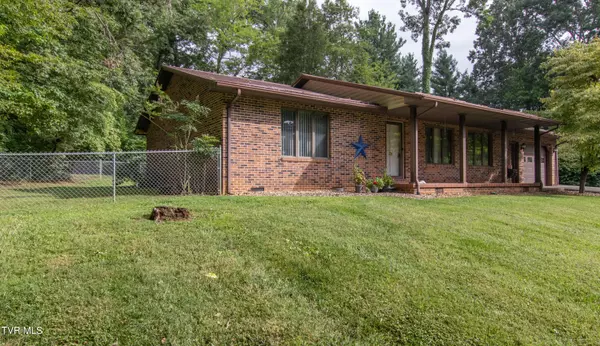 Abingdon, VA 24210,17183 Dogwood DR