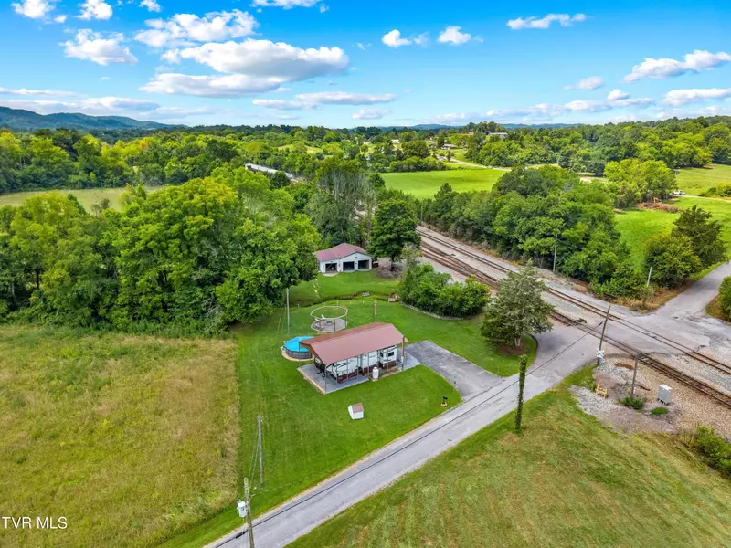 202 Shepherd DR, Bulls Gap, TN 37711