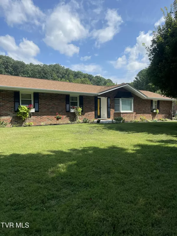 1024 Valleydale DR, Kingsport, TN 37664