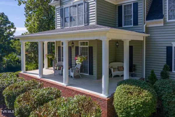 Bristol, TN 37620,305 Fieldcrest RD