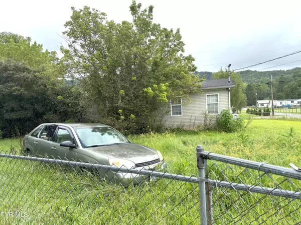 Coeburn, VA 24230,11616 Riverview RD