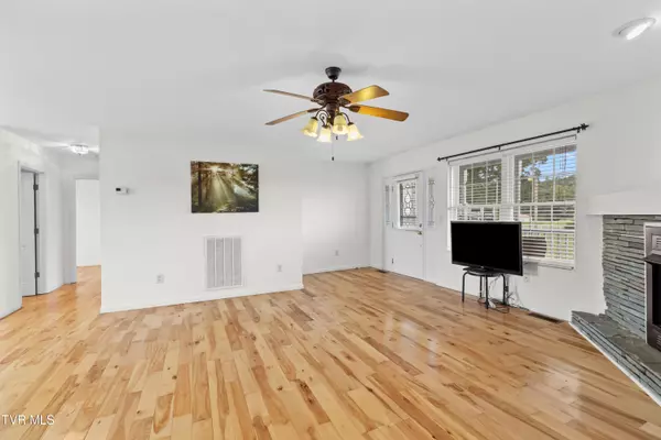 Mosheim, TN 37818,1715 Main ST