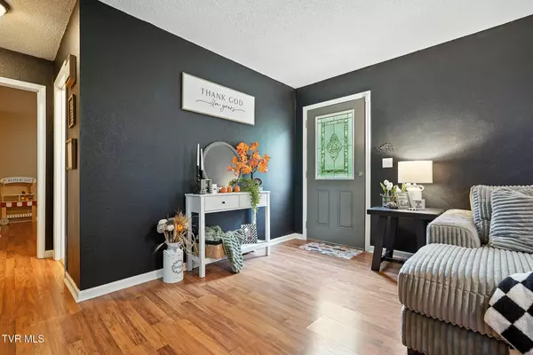 Pound, VA 24279,9639 Cumberland RD